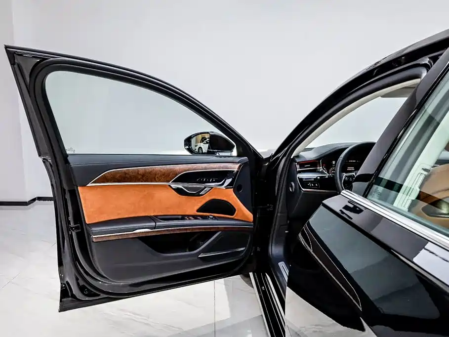 Audi A8 — миниатюра 8