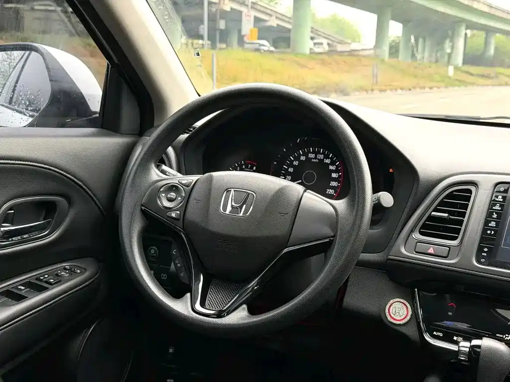 Honda Vezel — миниатюра 6