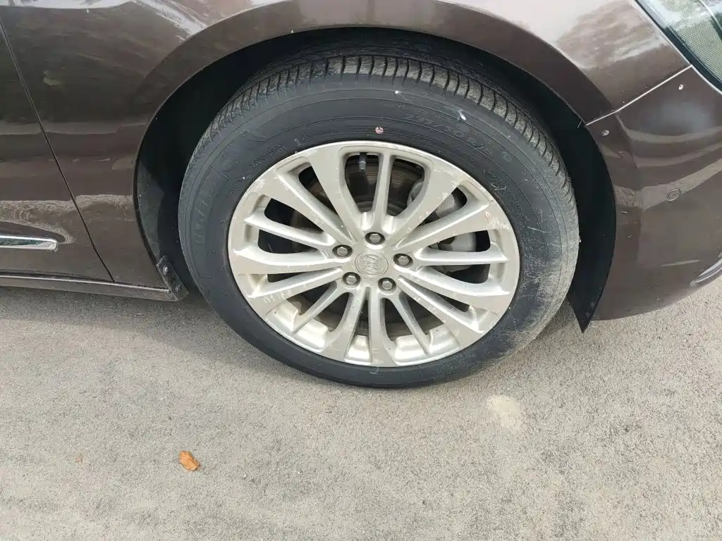 Buick LaCrosse — миниатюра 8