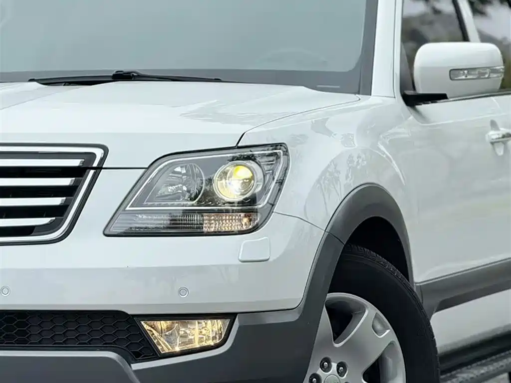 Kia Borrego — миниатюра 15