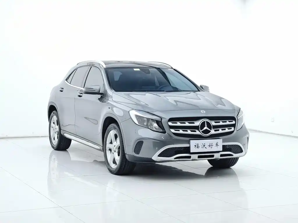 MERCEDES-BENZ GLA
