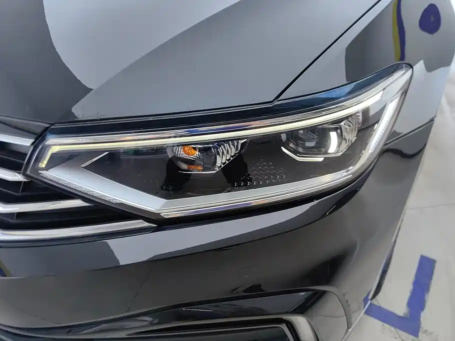 Volkswagen 迈腾 PHEV — миниатюра 5