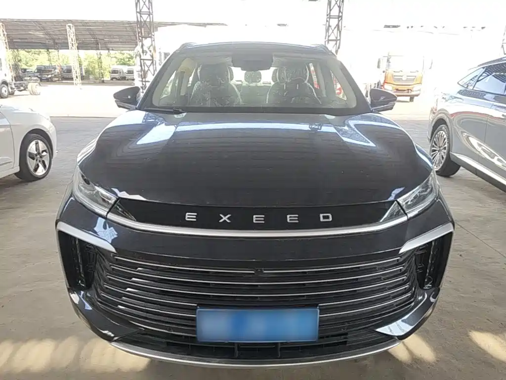 Exeed Lingyun — миниатюра 3