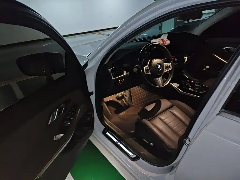 BMW 3 Series — миниатюра 12