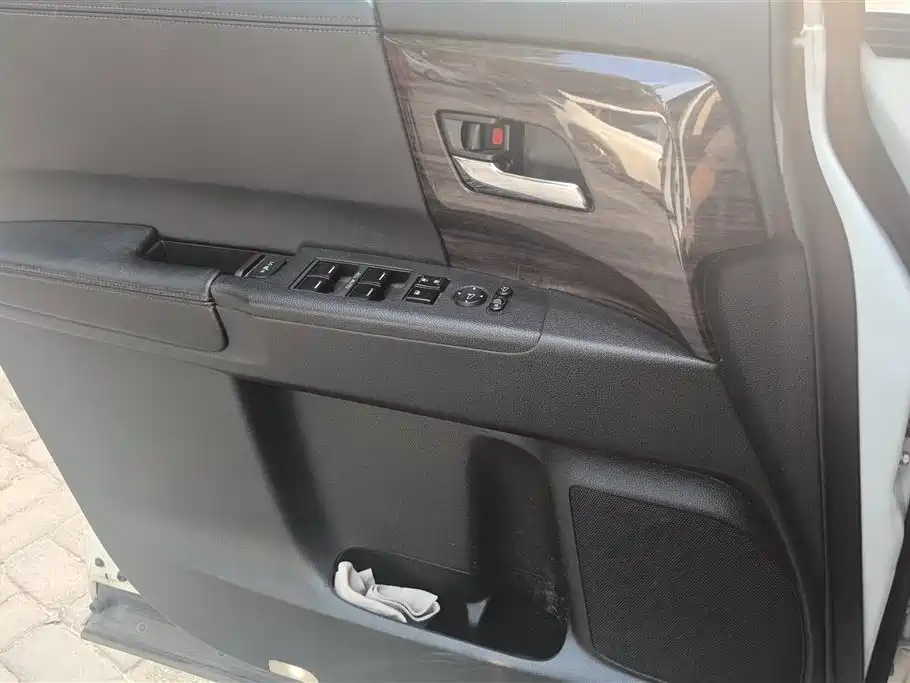 Honda Elysion 2016 2.4L