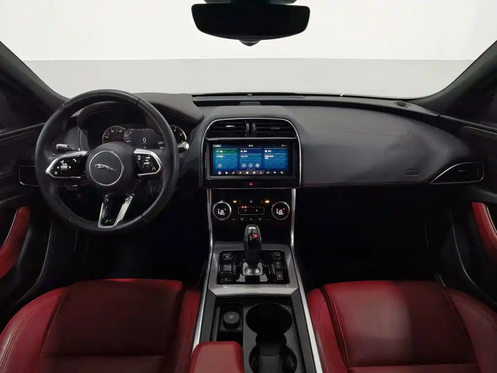 Jaguar XEL — миниатюра 5