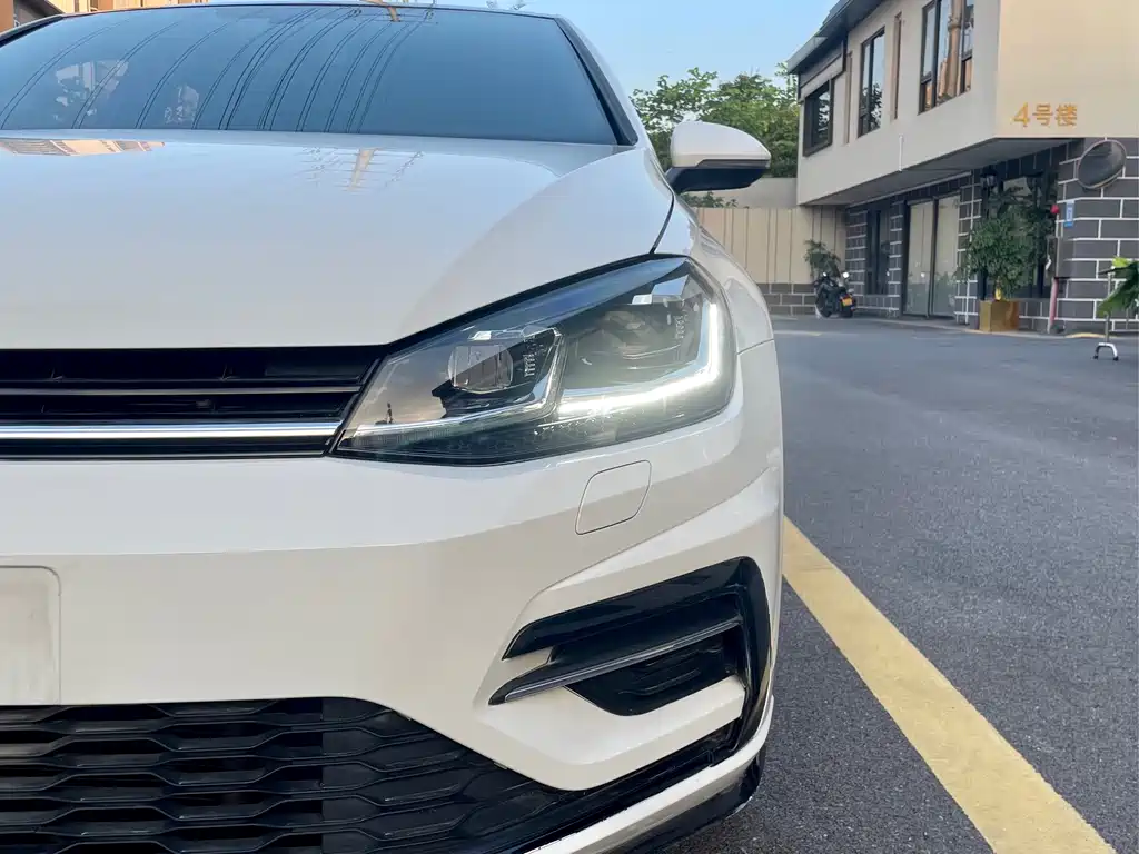 Volkswagen Golf — миниатюра 4