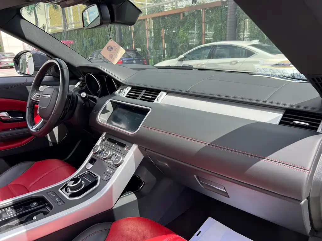 Land Rover Evoque (Import) — миниатюра 11