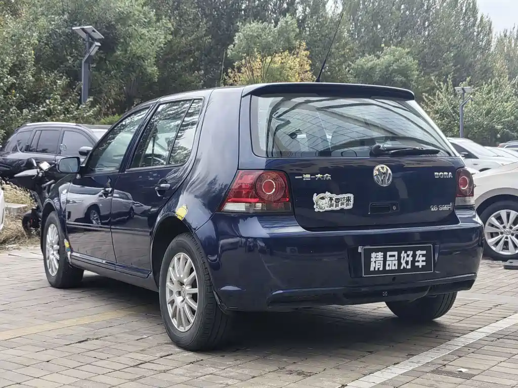 Volkswagen Bora Classic — миниатюра 4