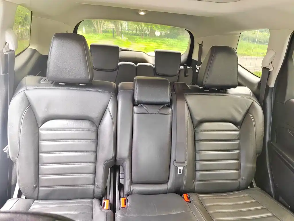 Ford Edge — миниатюра 18