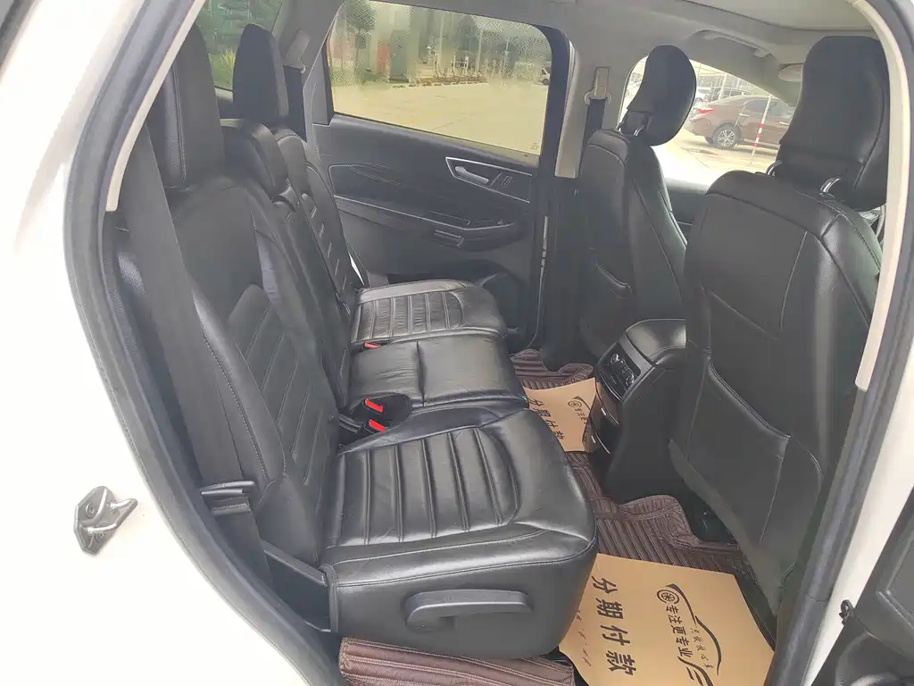 Ford Edge — миниатюра 16