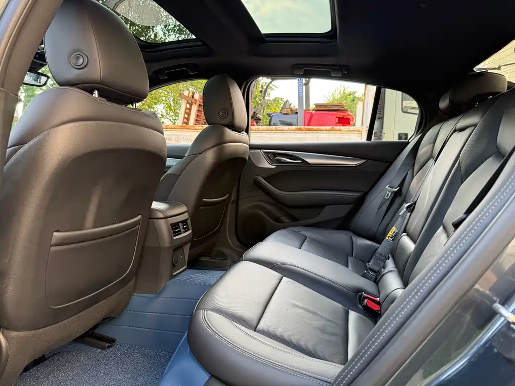 Cadillac CT5 — миниатюра 10
