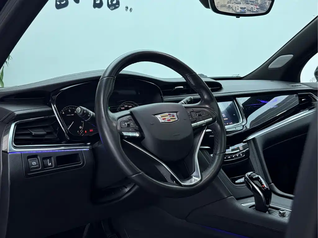 Cadillac XT6 — миниатюра 8