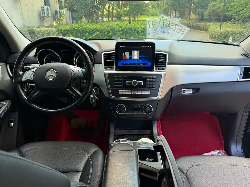 Mercedes-Benz M-Class — миниатюра 6