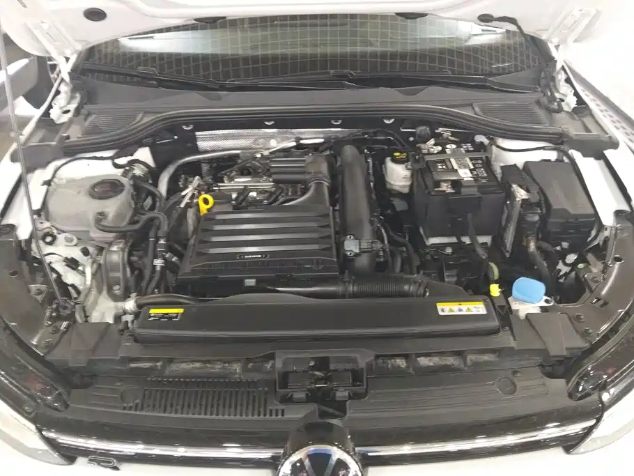 Volkswagen Golf — миниатюра 10