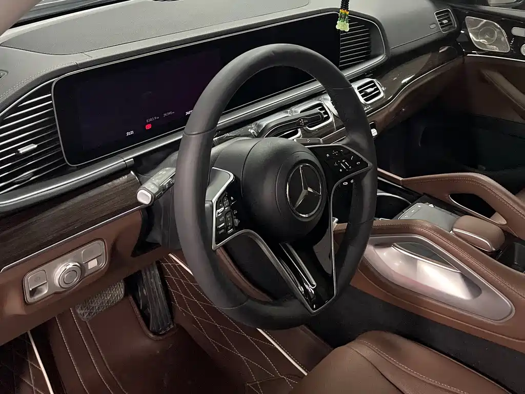 Mercedes-Benz GLE (Import) — миниатюра 9