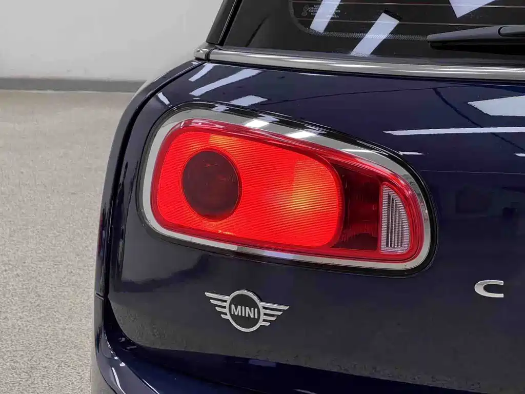MINI Mini Clubman — миниатюра 10