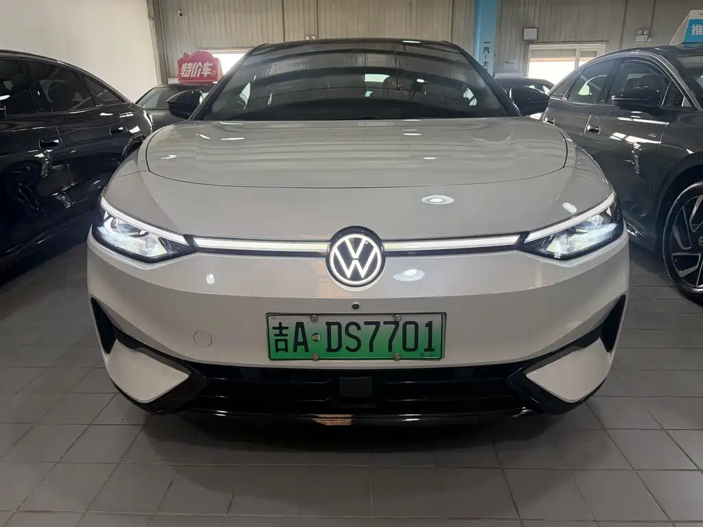 VOLKSWAGEN ID.7 VIZZION