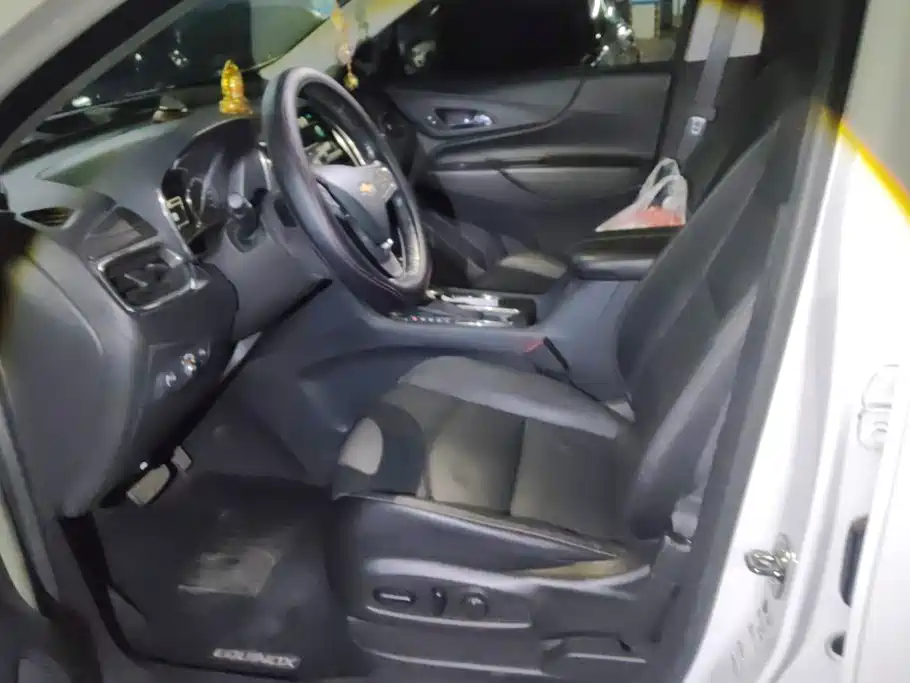 Chevrolet Equinox — миниатюра 9