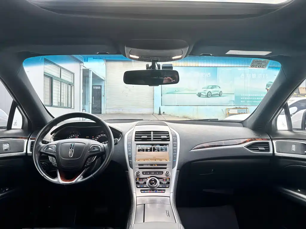 Lincoln MKZ — миниатюра 12