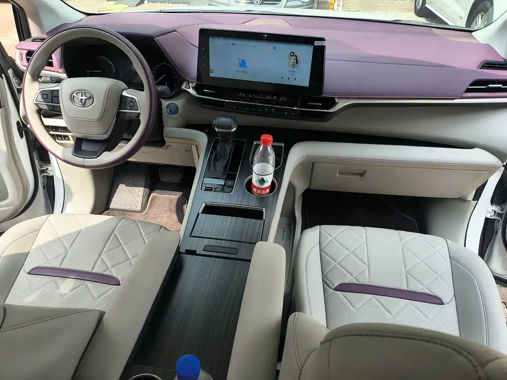 Китайский автомобиль. 华东牌商务车 — миниатюра 20