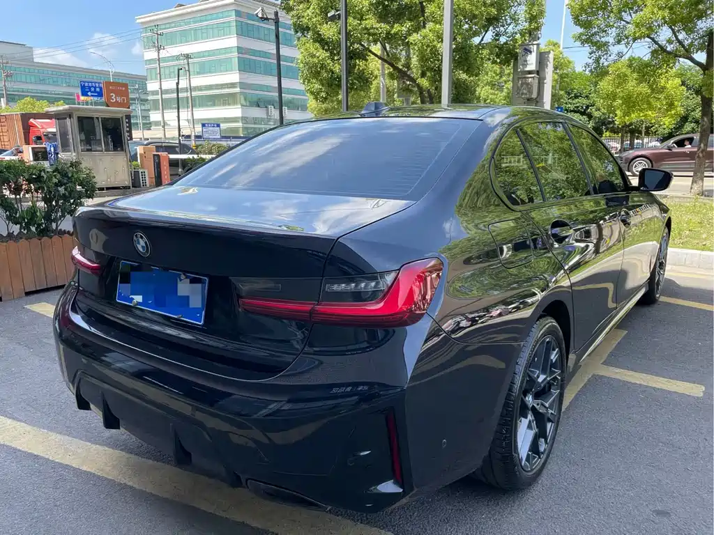 BMW 3 Series 3 2025 330Li M Sport