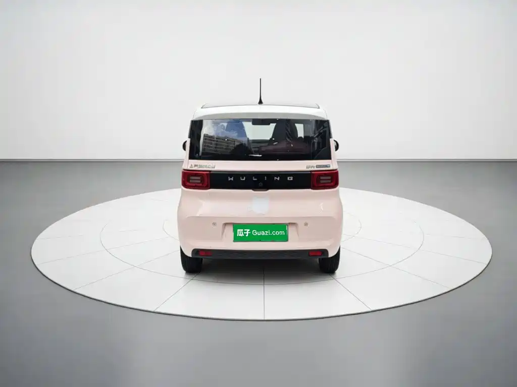 Wuling MINIEV — миниатюра 5