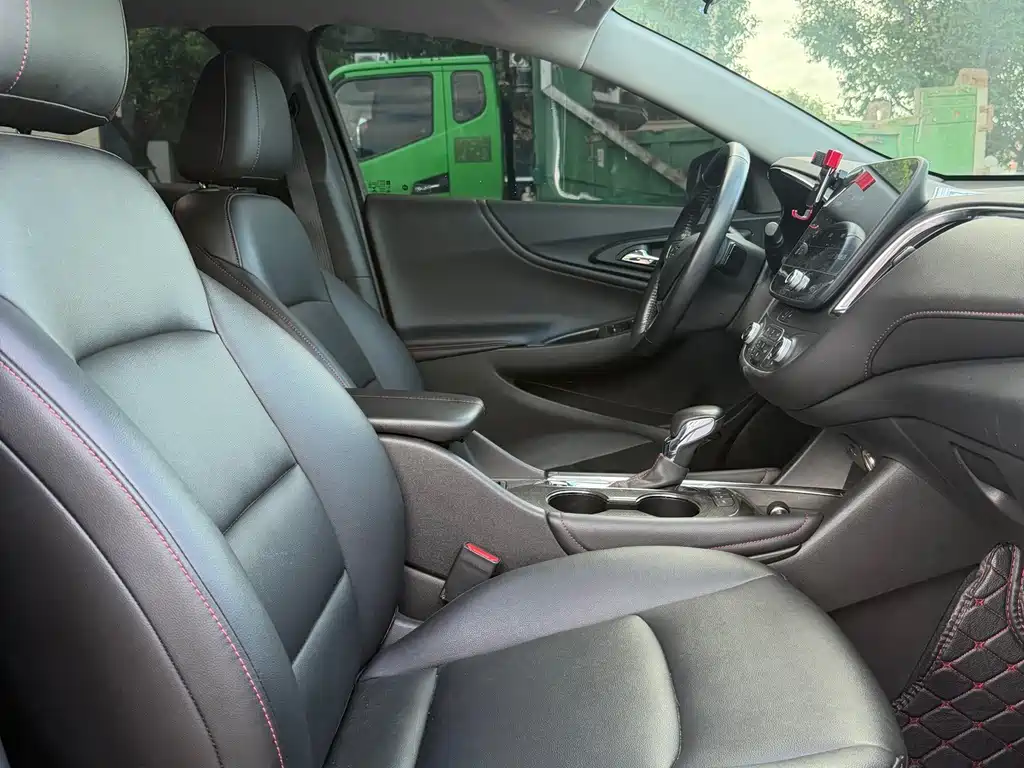 Chevrolet Malibu XL — миниатюра 9