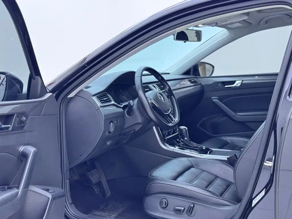 Volkswagen Passat — миниатюра 4