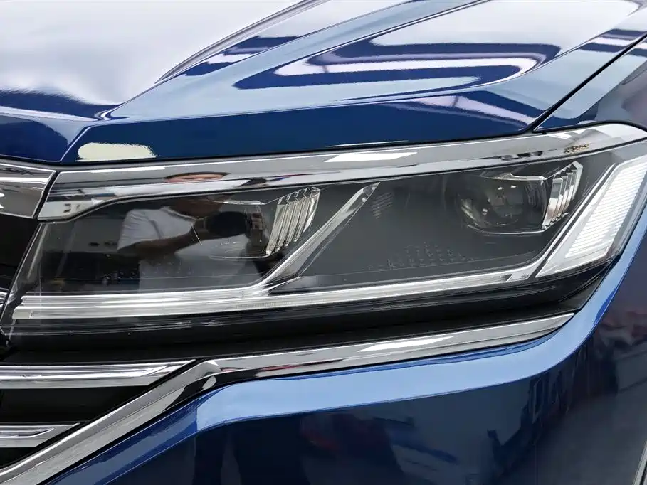 Volkswagen Touareg 2021 2.0TSI