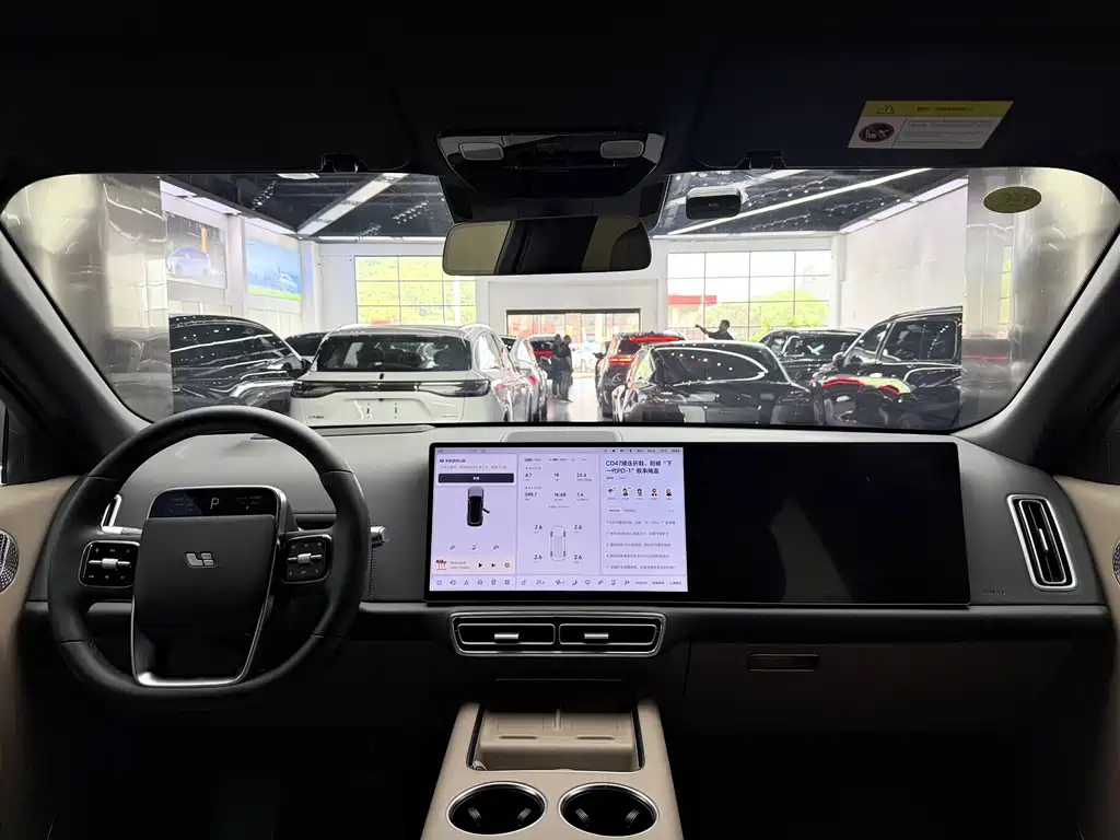 Li Auto Li L8 — миниатюра 3