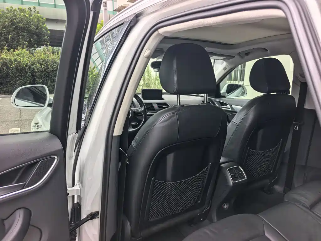 Audi Q3 — миниатюра 15