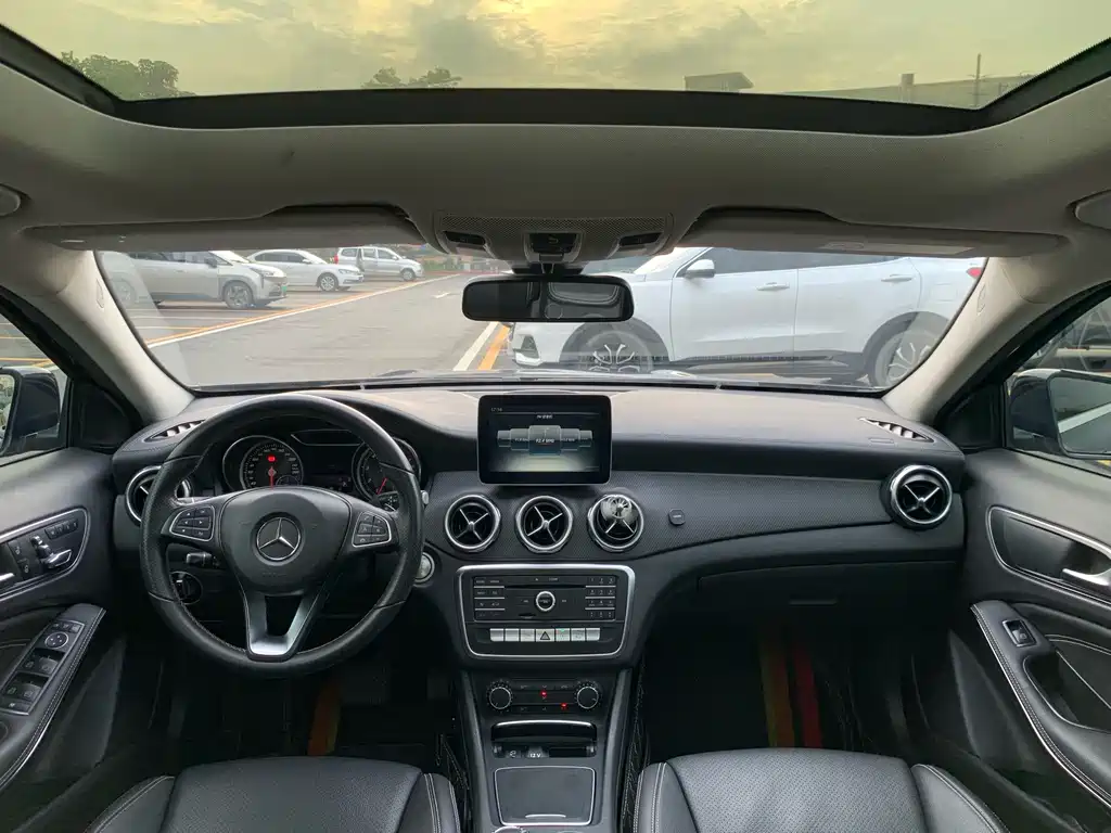 Mercedes-Benz GLA — миниатюра 29