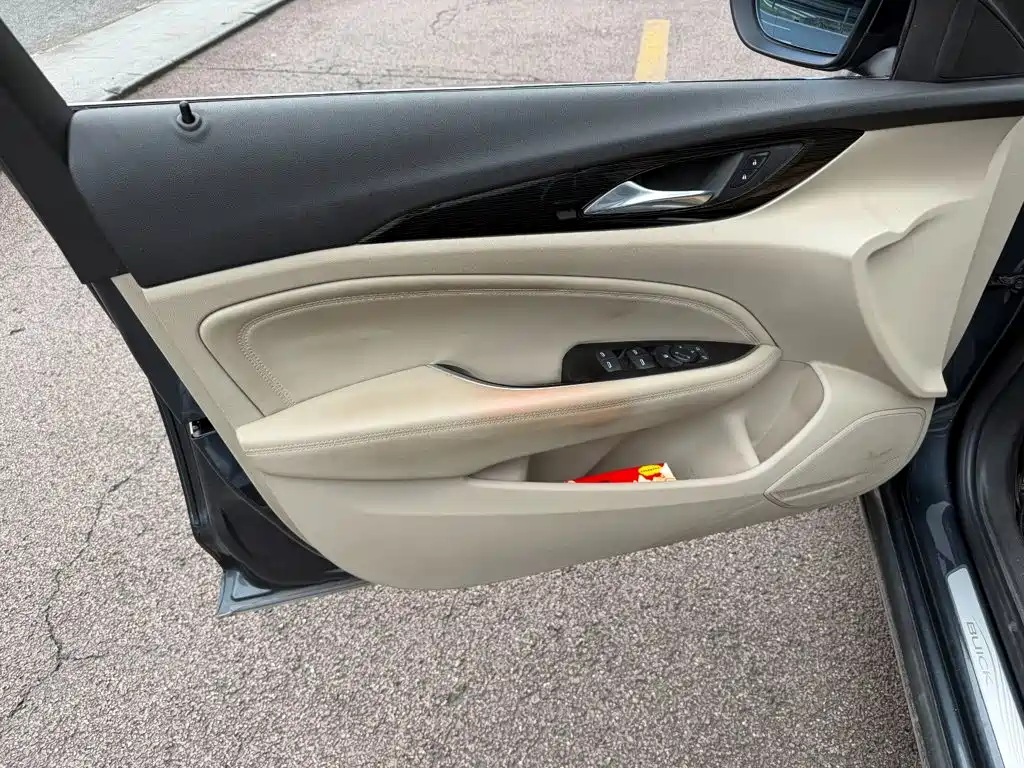 Buick Regal — миниатюра 6