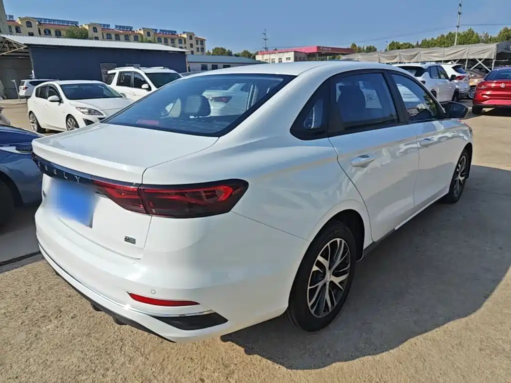 Geely Emgrand — миниатюра 7