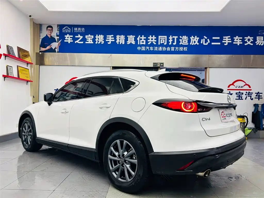 MAZDA CX 4