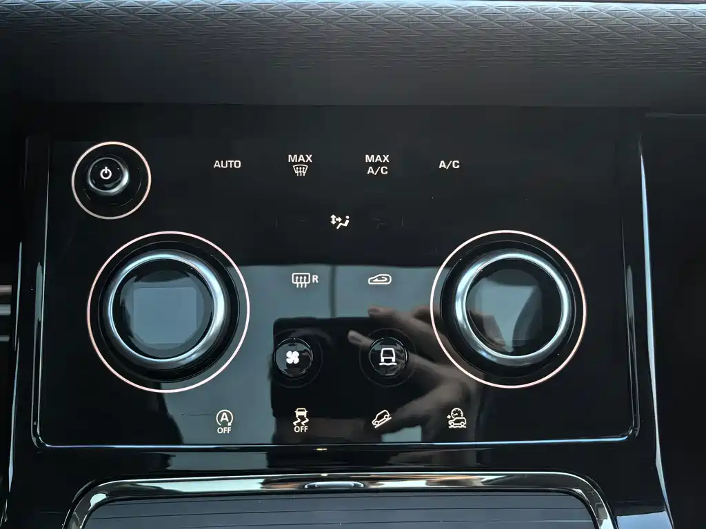 Land Rover Evoque — миниатюра 12