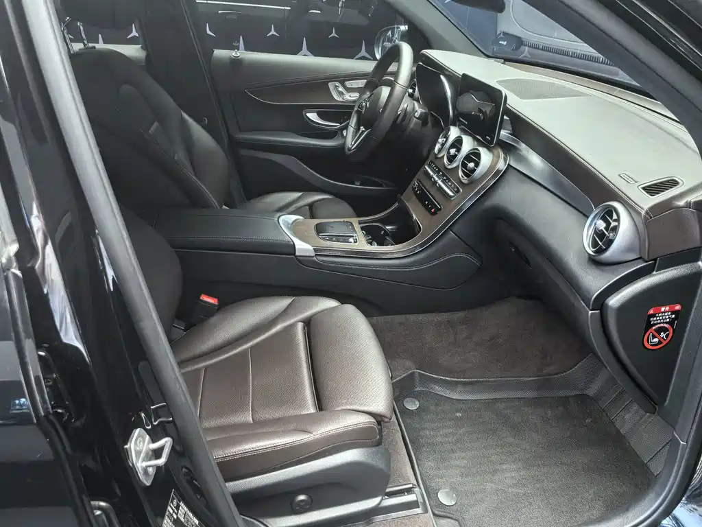 Mercedes-Benz GLC — миниатюра 16