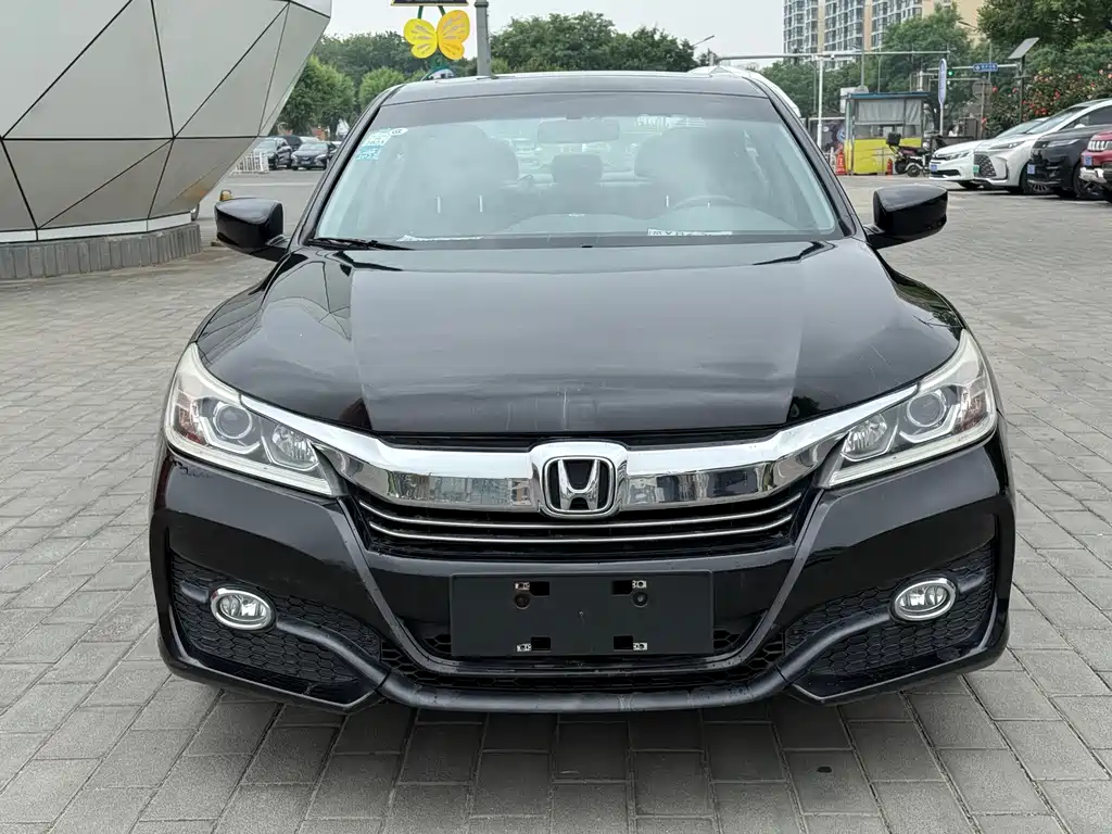 Honda Accord — миниатюра 2