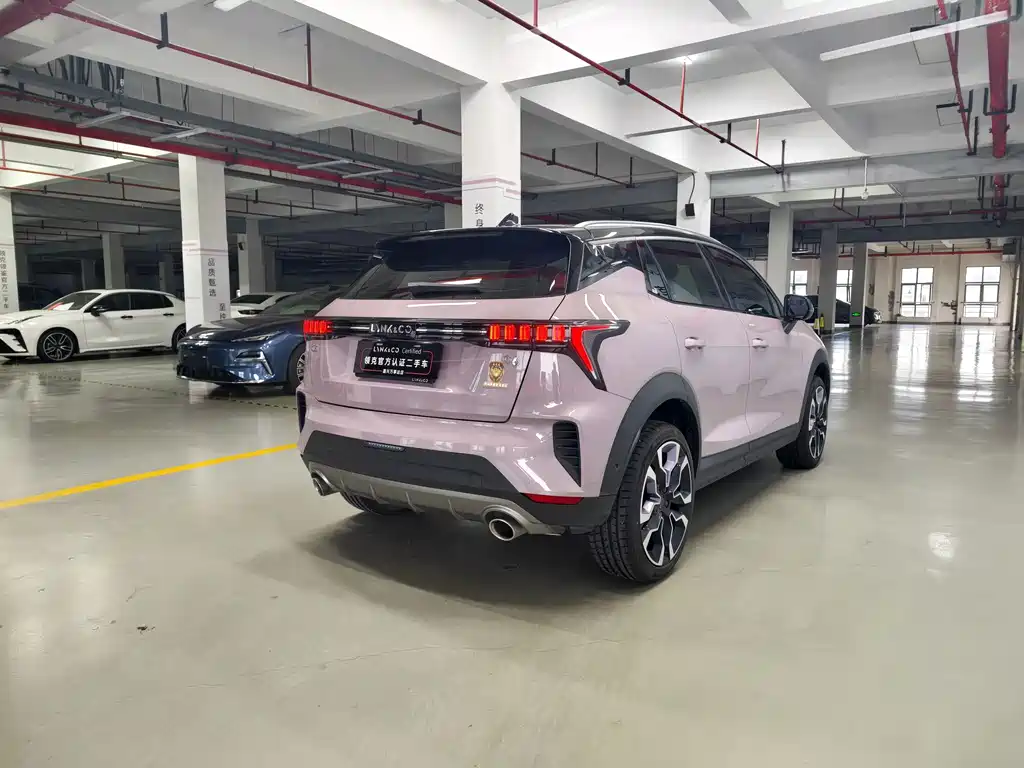 Lynk & Co 06 — миниатюра 13