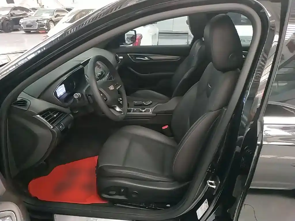 Cadillac CT5 — миниатюра 15