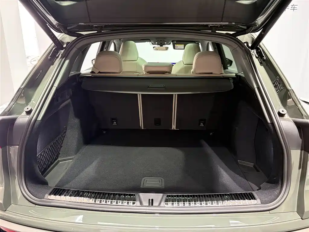 Audi Q5L — миниатюра 9