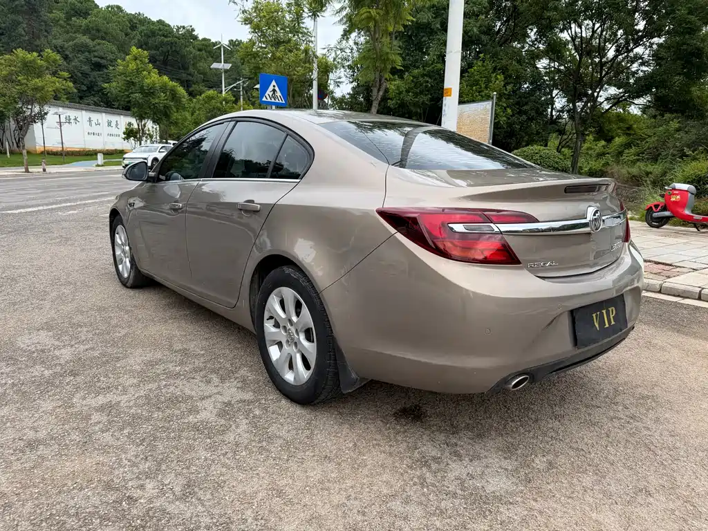 Buick Regal — миниатюра 6