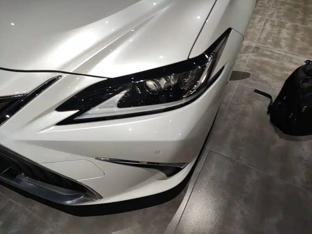 Lexus ES — миниатюра 24
