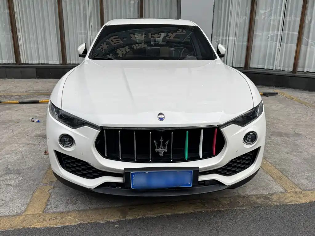 MASERATI LEVANTE