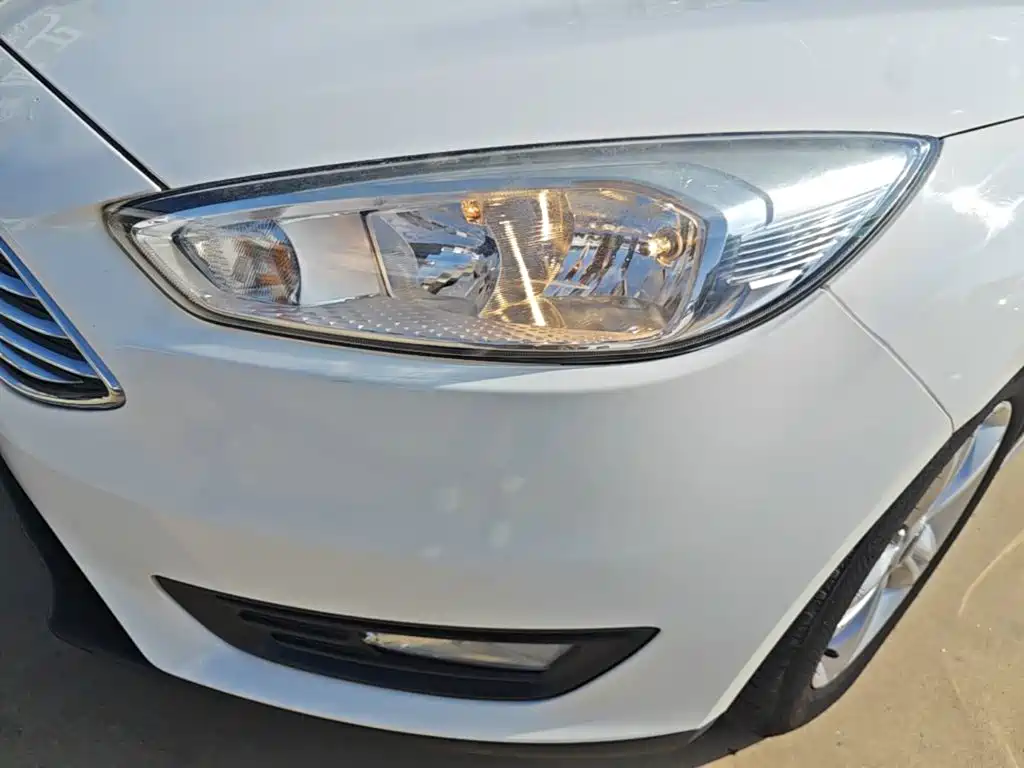 Ford Focus — миниатюра 24