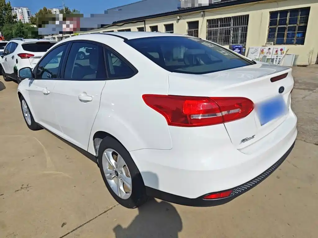 Ford Focus — миниатюра 5