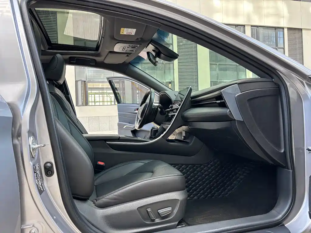 Toyota Avalon — миниатюра 10
