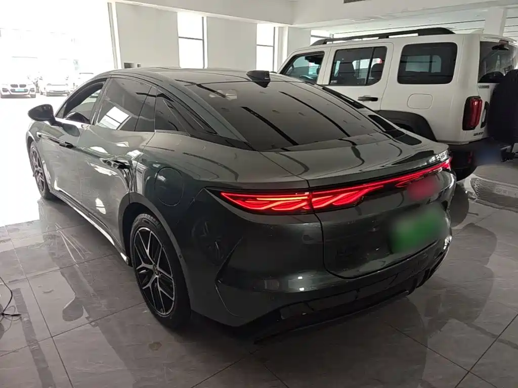 BYD Han L — миниатюра 5