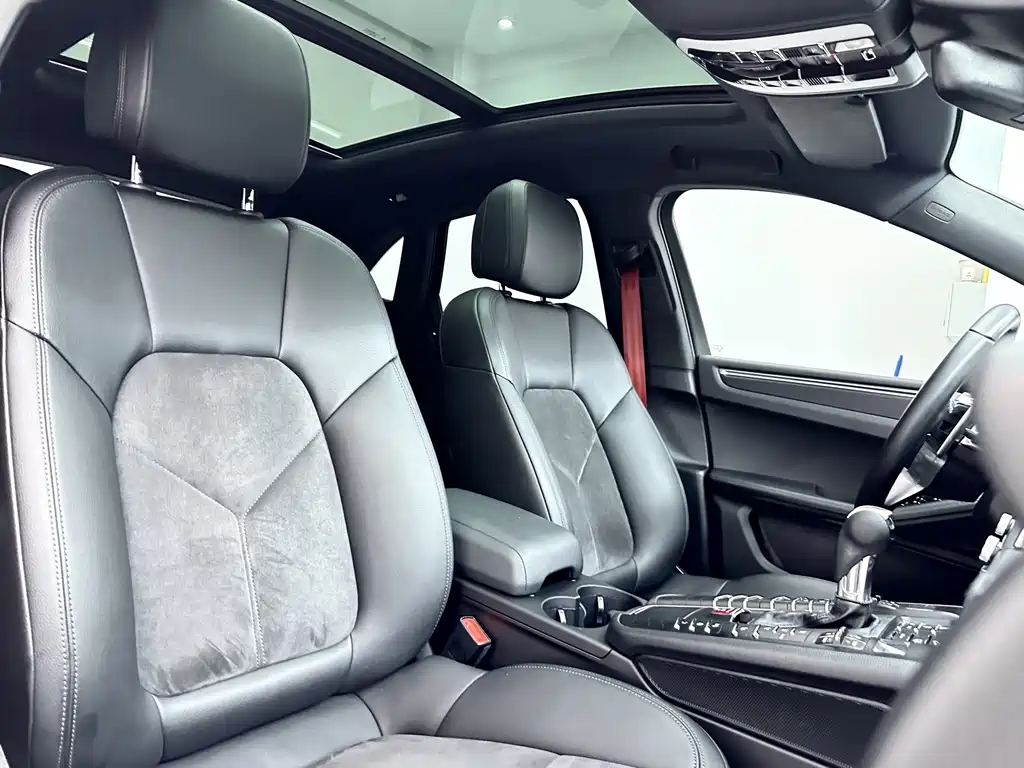 Porsche Macan — миниатюра 15
